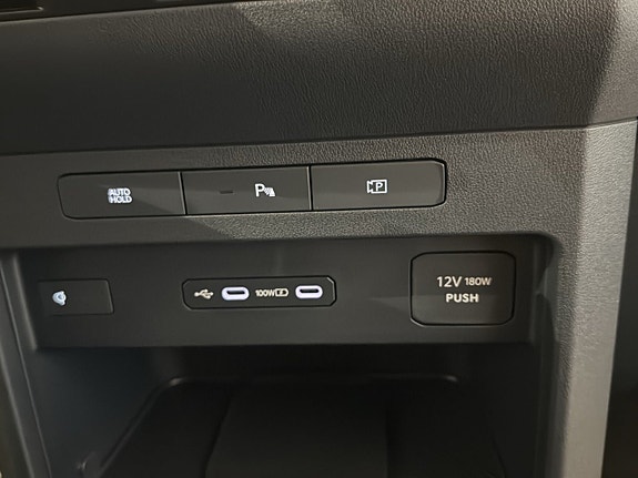 Kia PV5 16 of 19