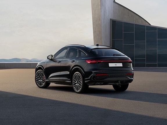 Audi Q5 3 of 5