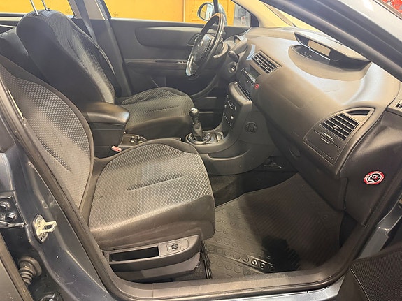 Citroen C4 7 of 16