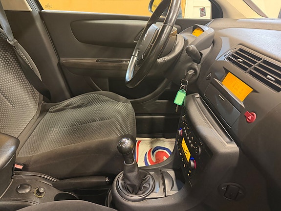 Citroen C4 15 of 16
