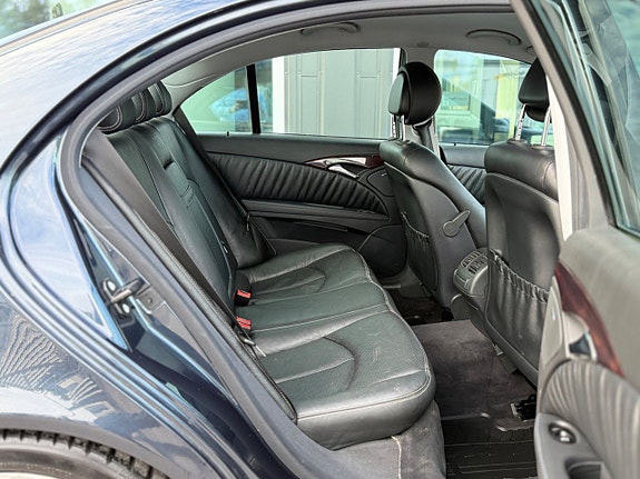 Mercedes-Benz E350 24 of 30