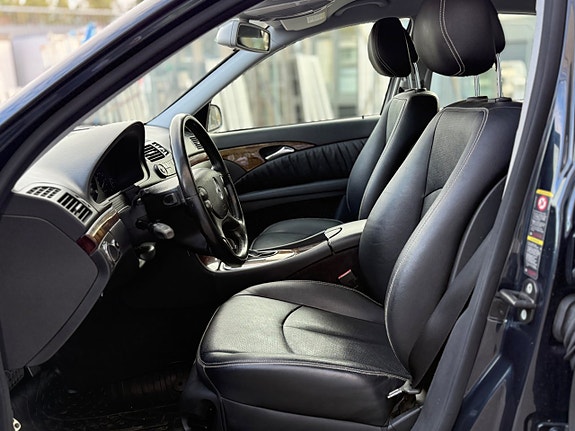 Mercedes-Benz E350 10 of 30