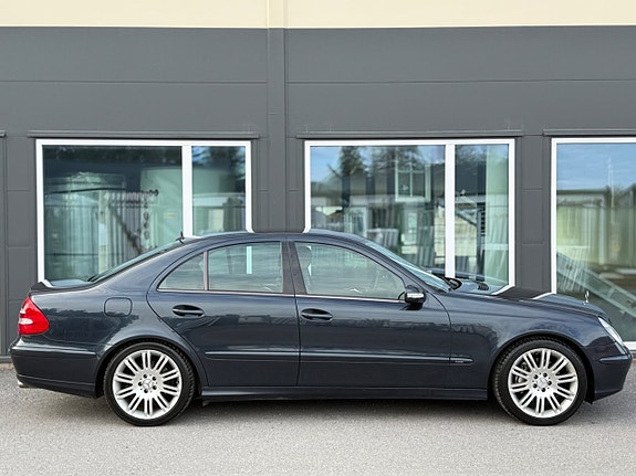 Mercedes-Benz E350 2 of 30