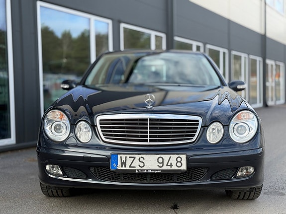 Mercedes-Benz E350 18 of 30