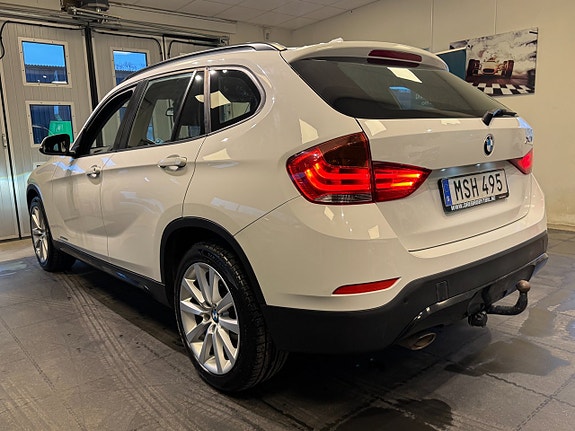 BMW X1 3 of 5