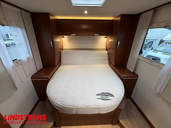 Rapido 686F Queenbed 131 HK Manuell RÄNTA 4,95% 3 of 5