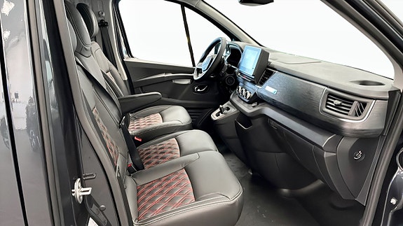 Renault Trafic 5 of 12