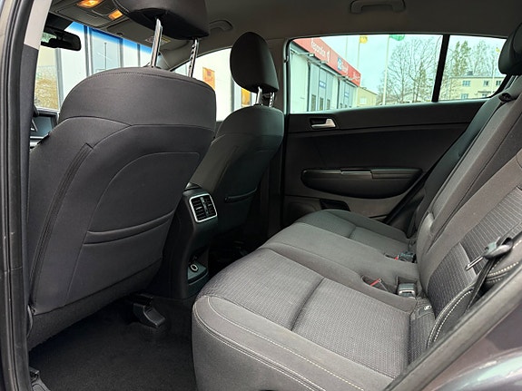 Kia Sportage 12 of 12