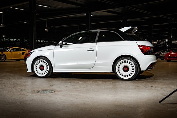 Audi A1 3 of 5