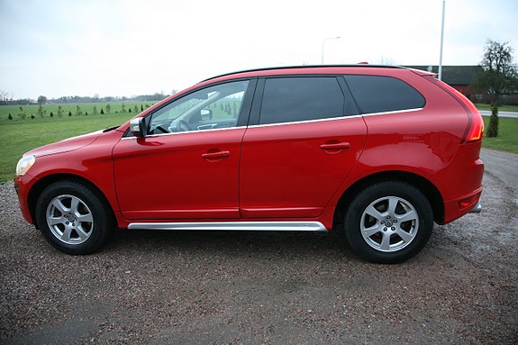 Volvo XC60 11 of 26