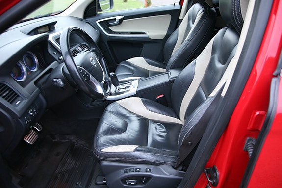 Volvo XC60 18 of 26