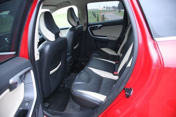 Volvo XC60 20 of 26