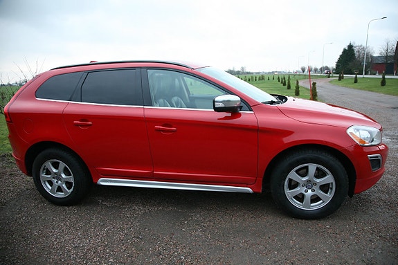 Volvo XC60 9 of 26