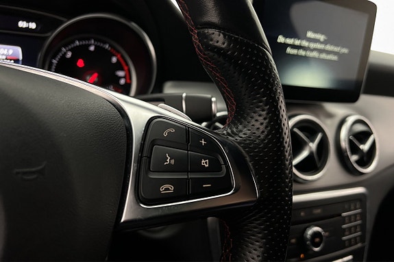Mercedes-Benz CLA220 d 13 of 24