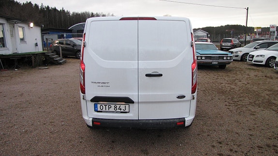 Ford Transit Custom 3 of 5