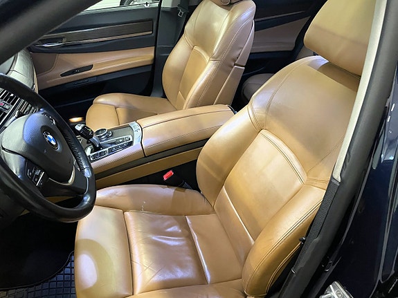 BMW 730 12 of 28
