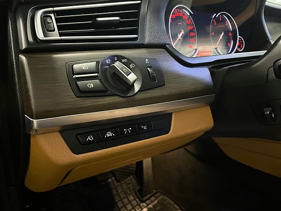 BMW 730 16 of 28