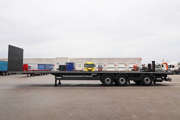 Kel-berg S105V 3 axlad 14.900mm Flak trailer 2 of 12