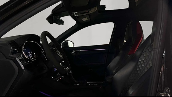 Audi Q3 8 of 13