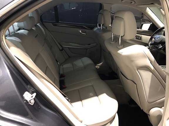 Mercedes-Benz E250 7 of 11