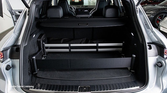 Porsche Cayenne 24 of 24