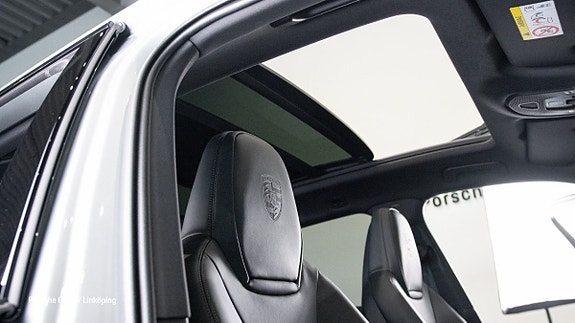 Porsche Cayenne 22 of 24