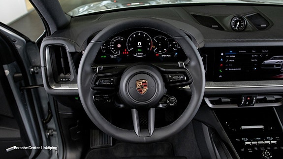 Porsche Cayenne 12 of 24