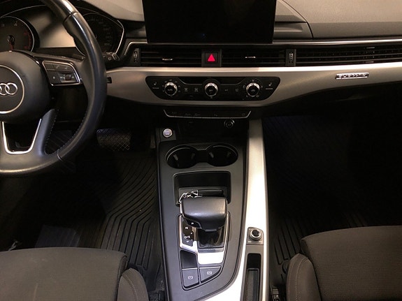 Audi A4 13 of 17