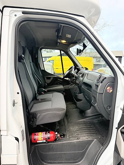 Renault Master 12 of 22