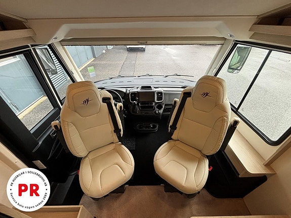 Rapido 854 F FIAT 35L 140 13 of 20