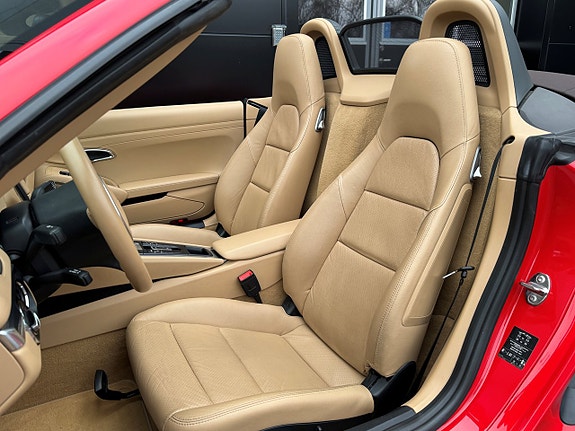 Porsche Boxster 8 of 16