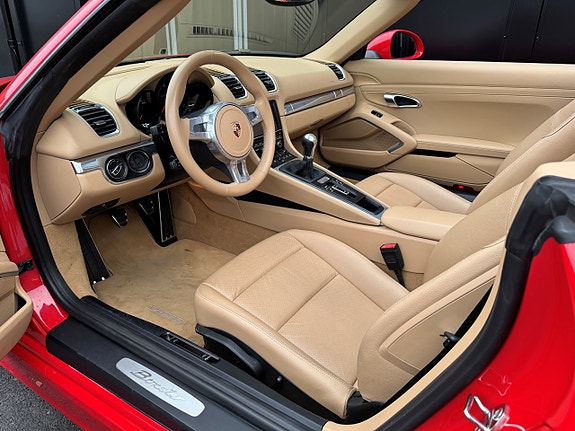 Porsche Boxster 7 of 16