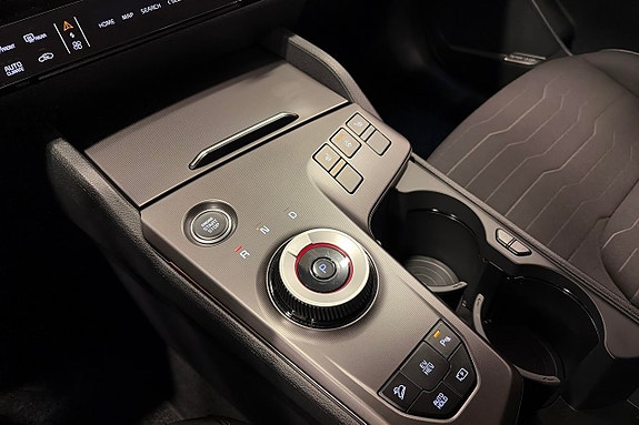 Kia Sportage 12 of 16