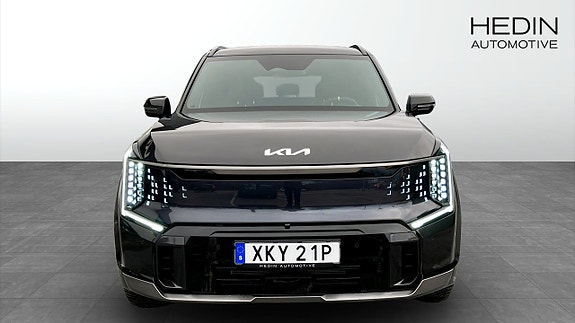 Kia EV9 8 of 13