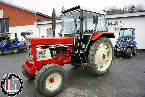 CASE IH 784