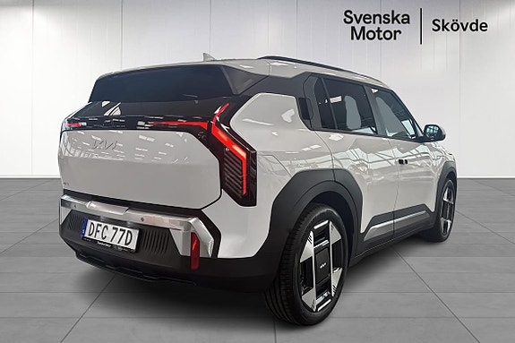 Kia EV3 4 of 5