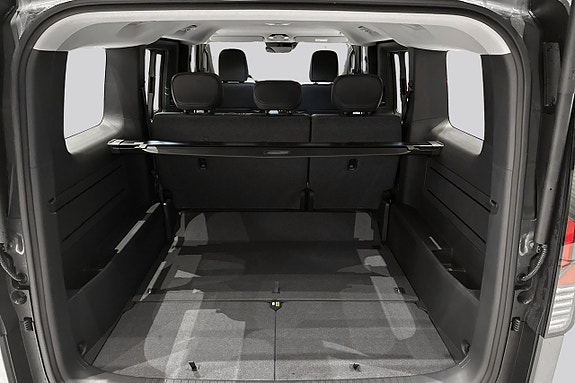 Kia PV5 12 of 27