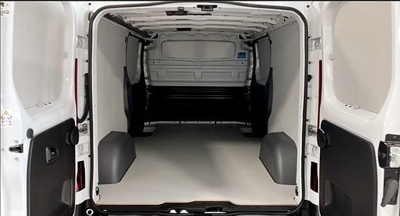 Renault Trafic 4 of 7