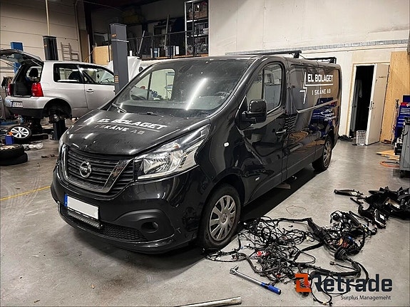 Nissan NV300