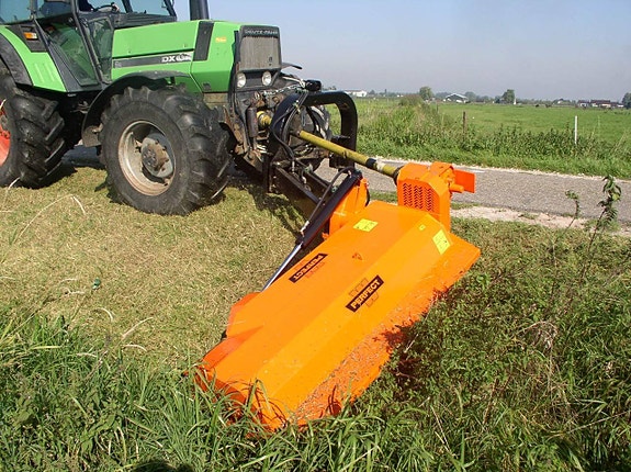 Frontmonterad släntklippare 210cm