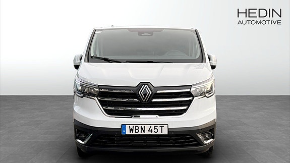 Renault Trafic 8 of 12