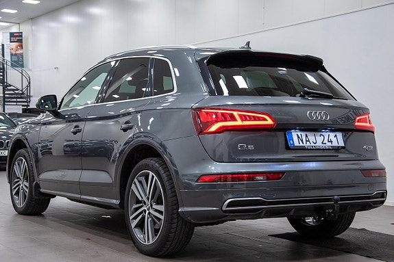 Audi Q5 4 of 5
