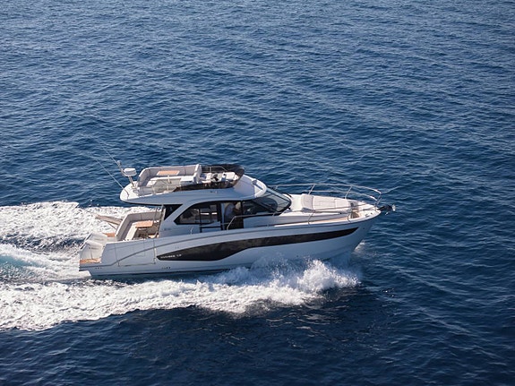 BENETEAU Antares 7 of 11