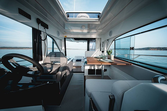 BENETEAU Antares 6 of 11