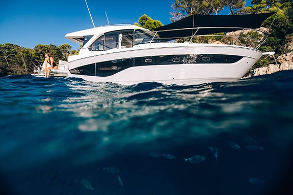 BENETEAU Antares 2 of 11