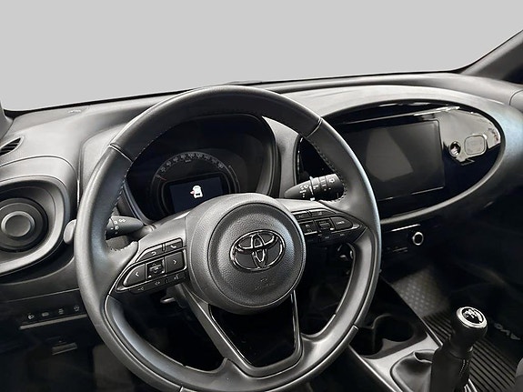 Toyota Aygo X 10 of 11