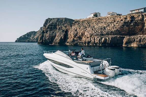 BENETEAU Flyer 2 of 12