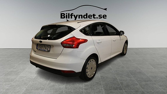 Ford Focus 4 of 5