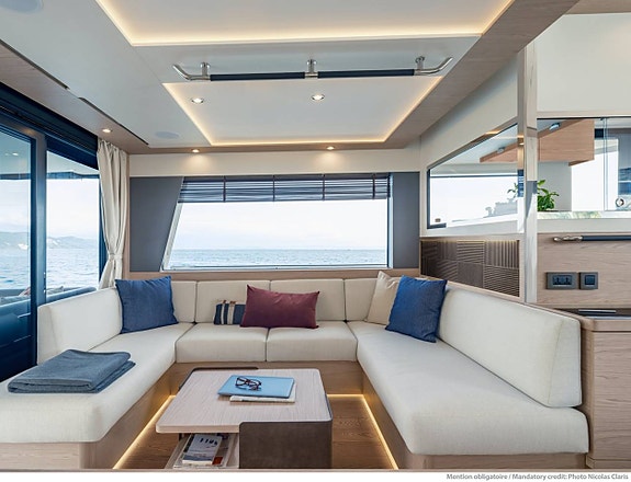 BENETEAU Grand Trawler 63 9 of 12