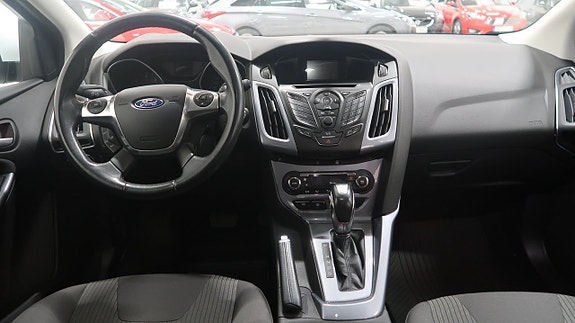 Ford Focus 10 of 15